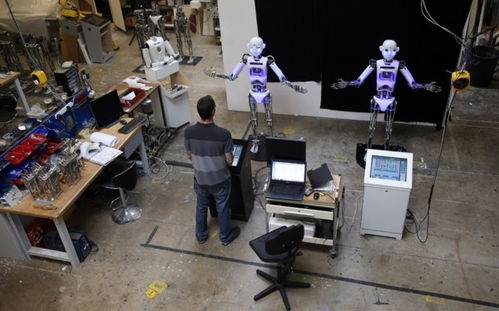 探秘英國(guó)類人機(jī)器人工廠 能與人類互動(dòng)交流的智能伙伴如何誕生